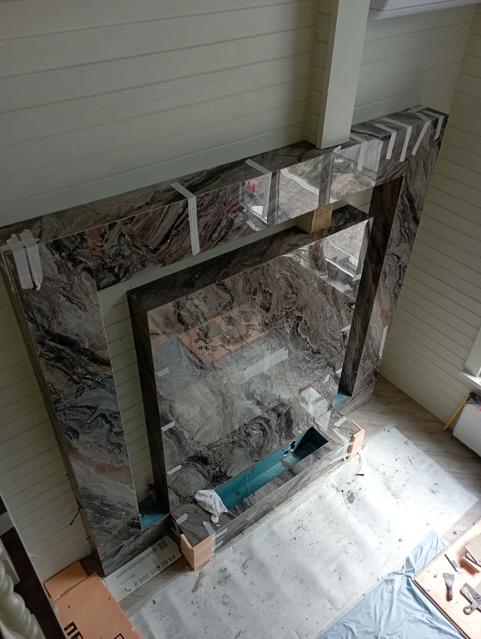 Монтаж декоративной стенной панели из плитки