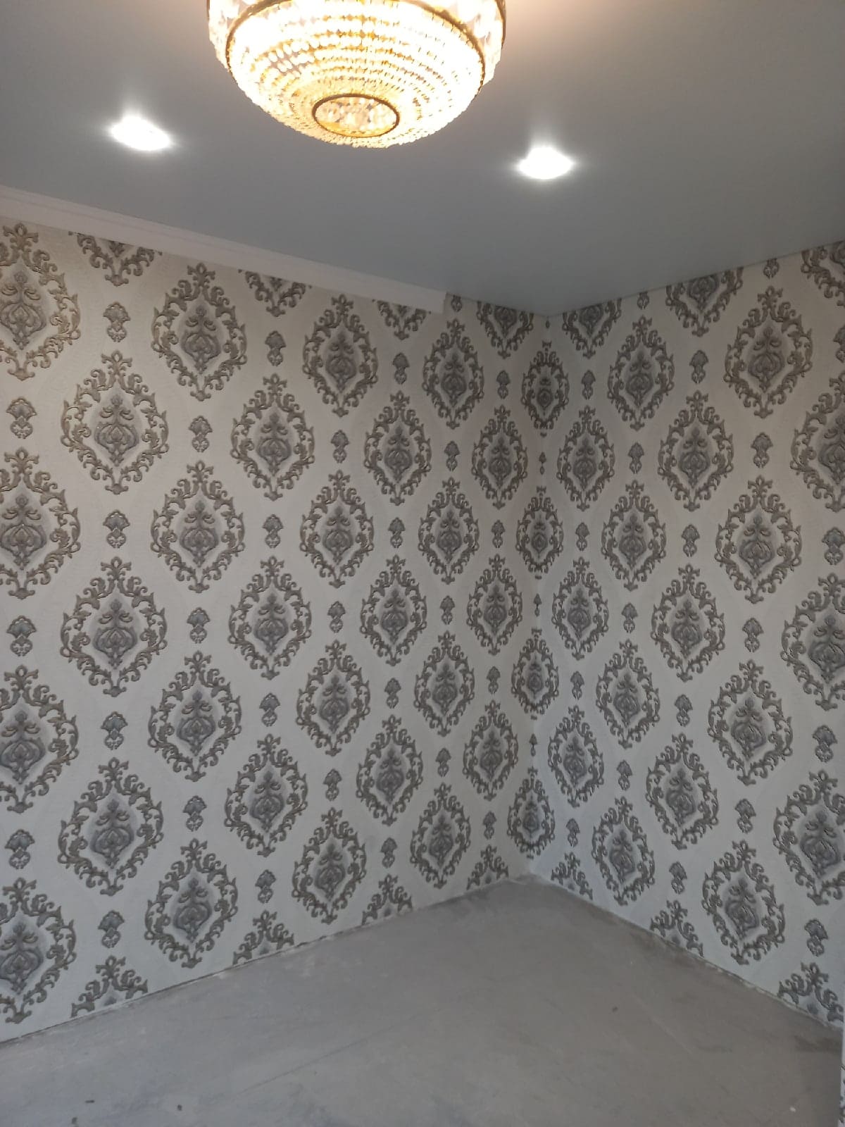 Поклейка обоев