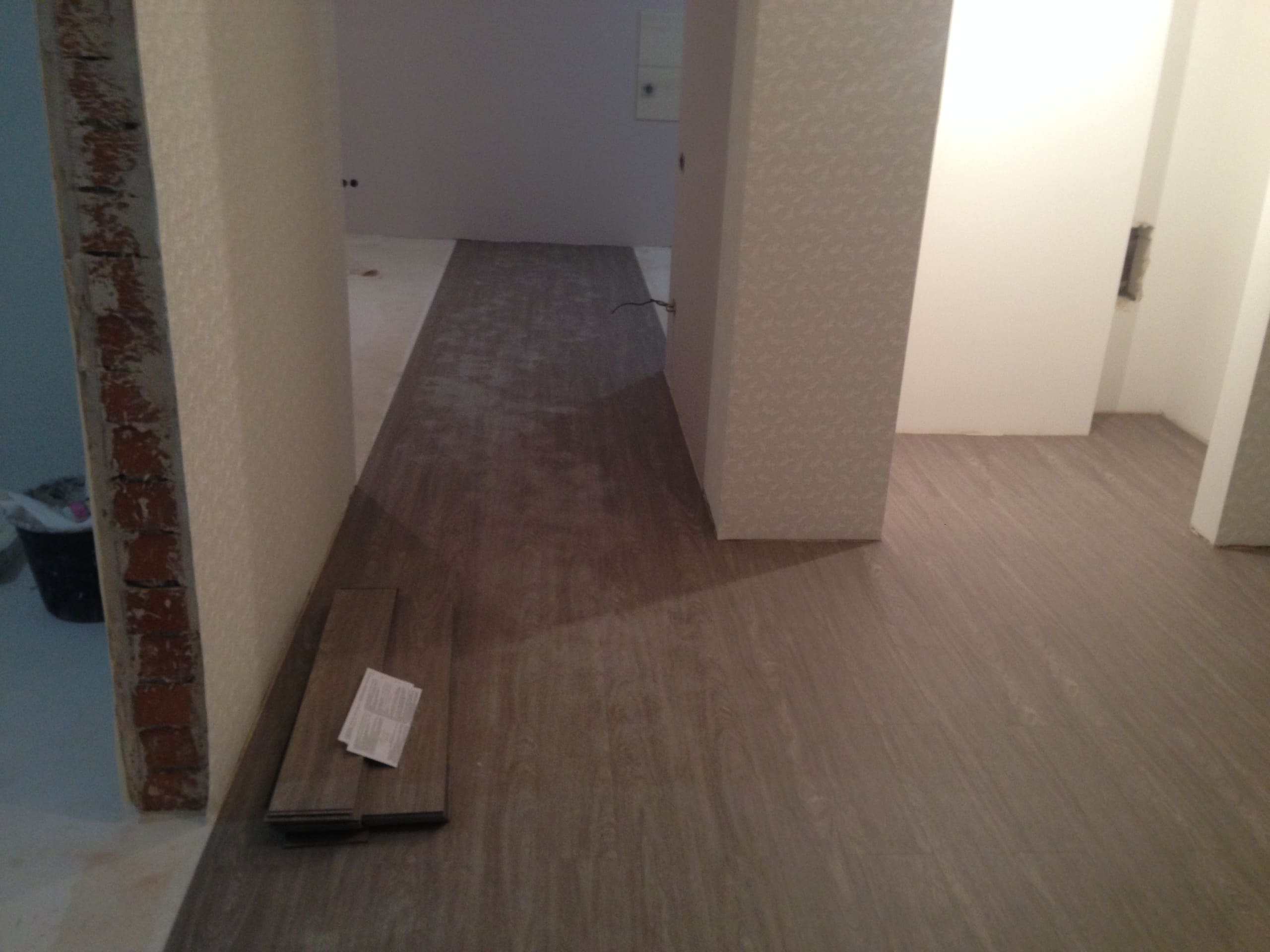 Укладка ламината в коридоре